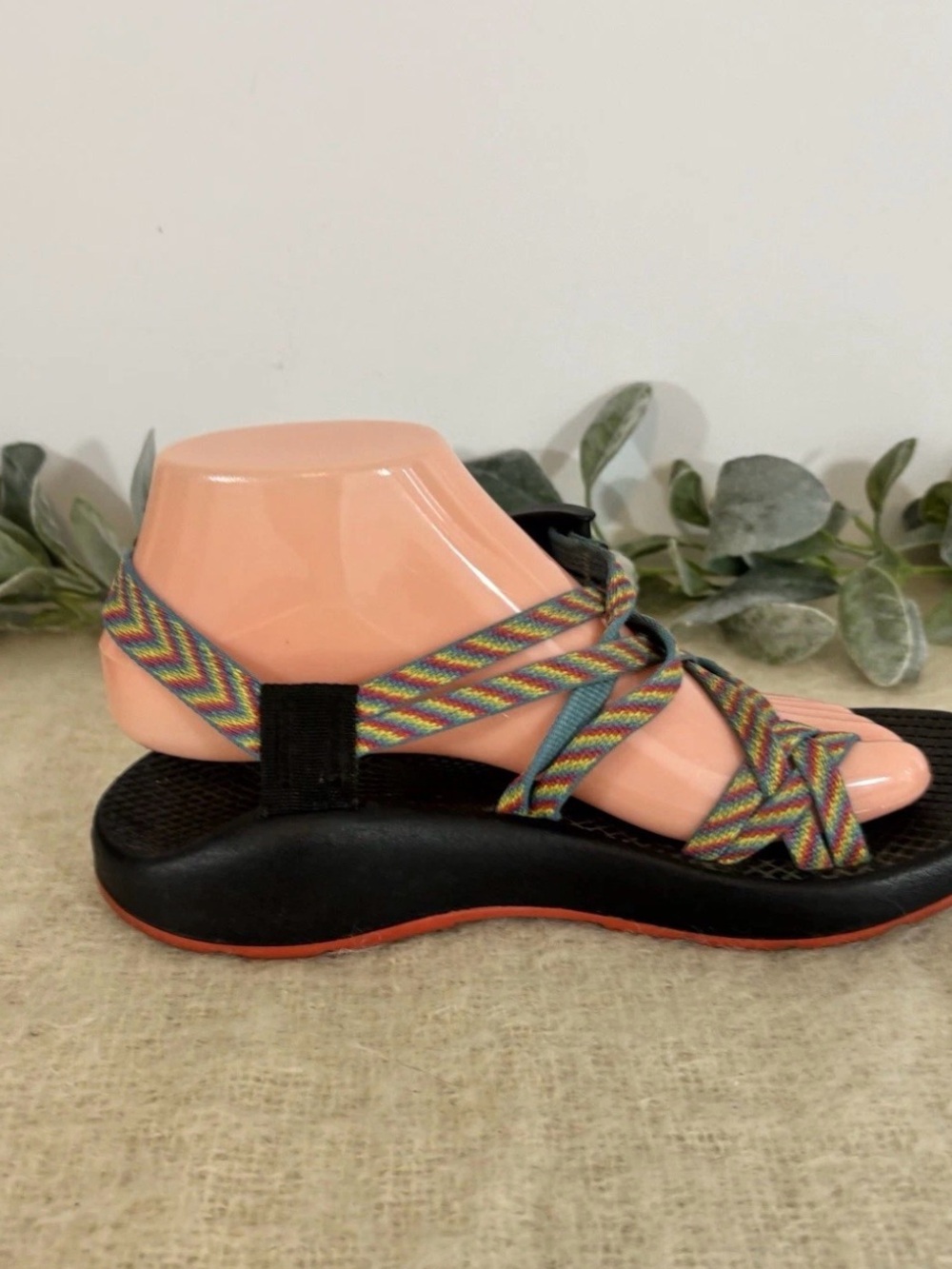 Chaco Sandals Women 7 Rainbow Striped
adjustable strap beach summer - Picture 7 of 13